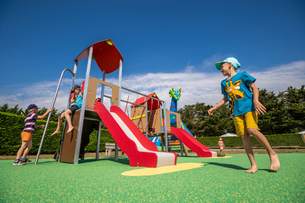 Aire de Jeux Camping Les Brillas