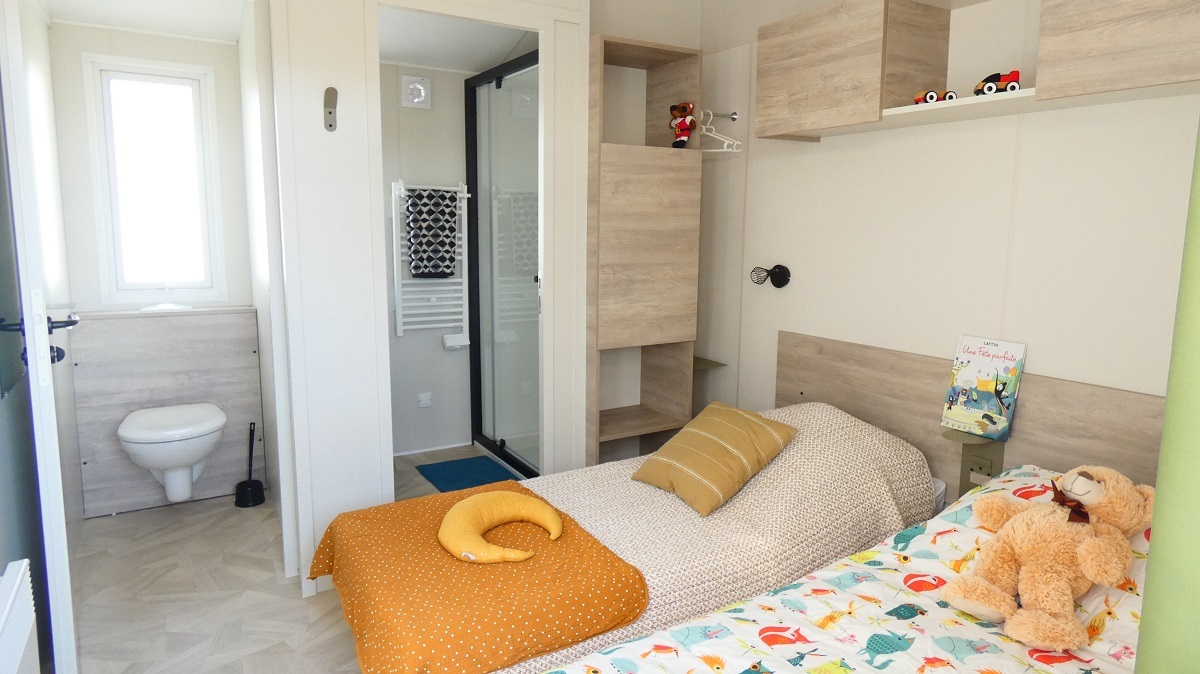 Escapade en Loire-Atlantique |Hébergement duo premium avec jacuzzi | Camping Les Brillas